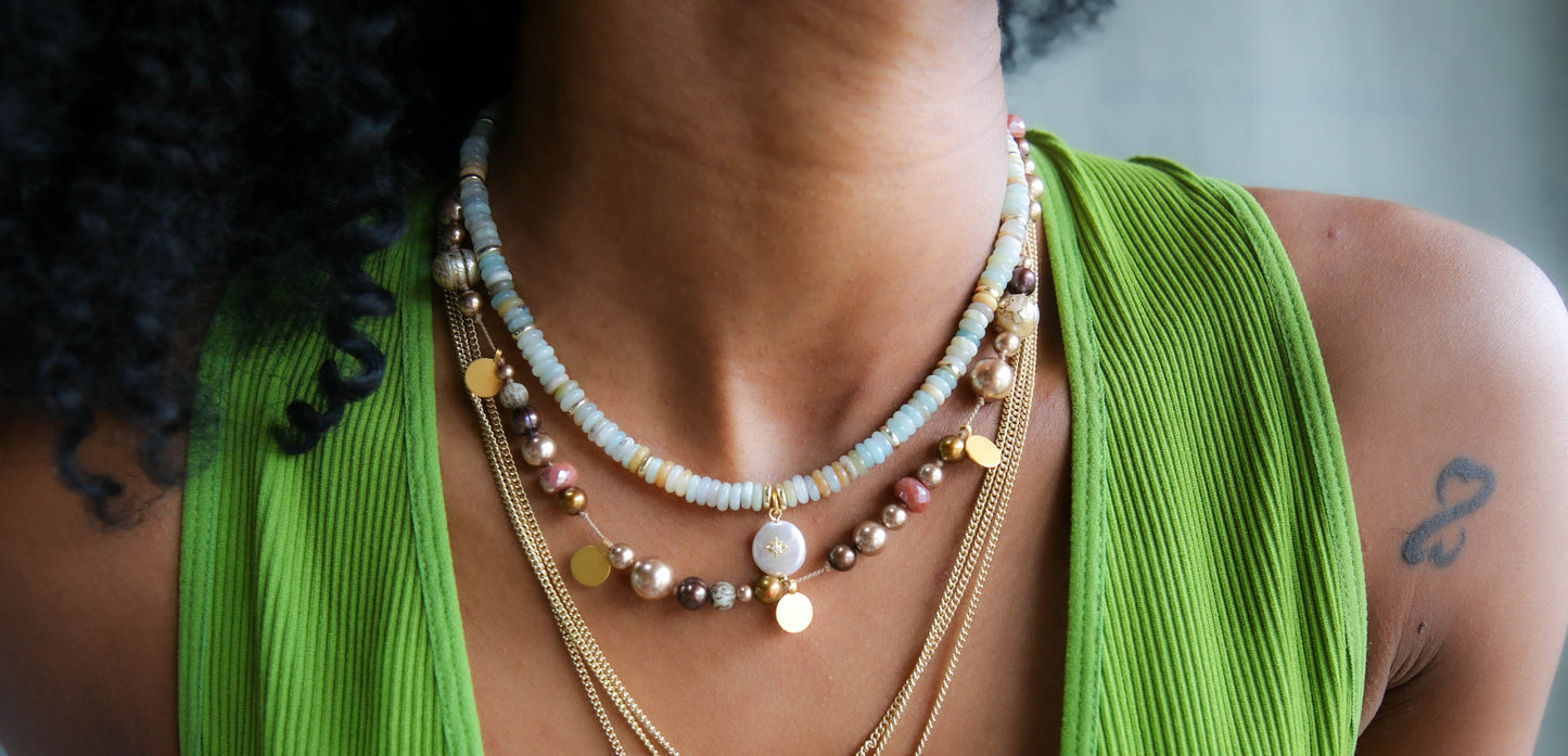 Spree Short Necklace in Petal Pink