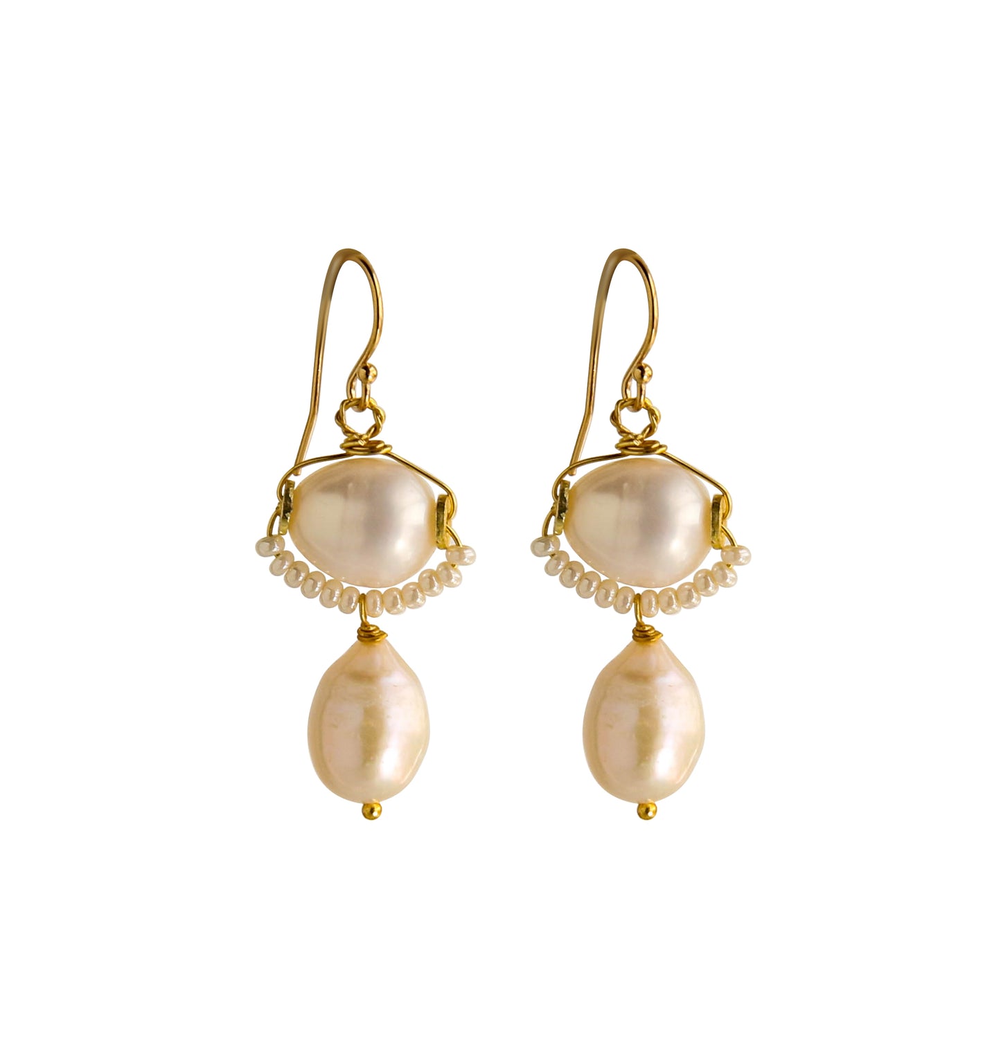 Clara Earrings in Pearl