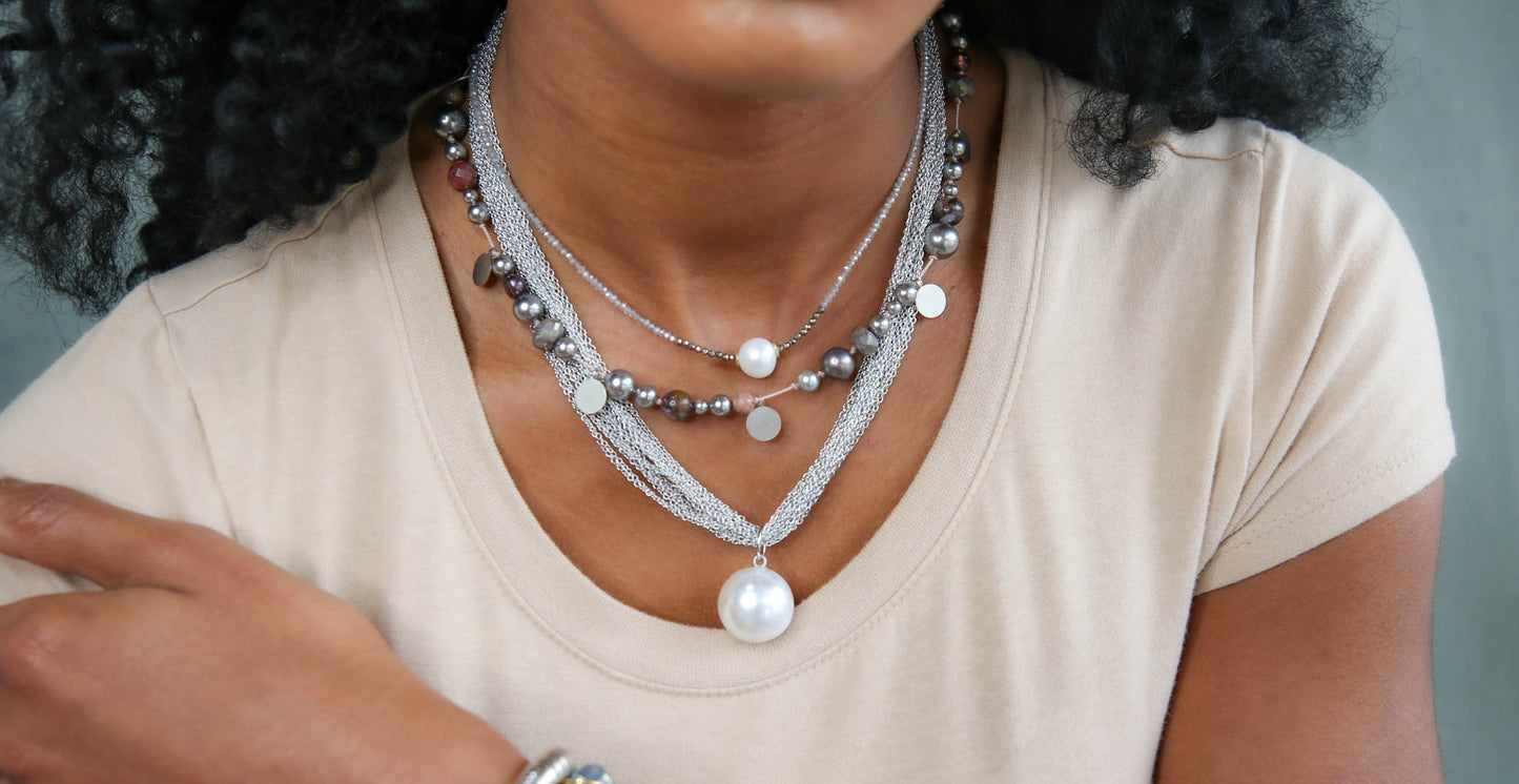 Halo Pearl Pendant in Silver with Bead