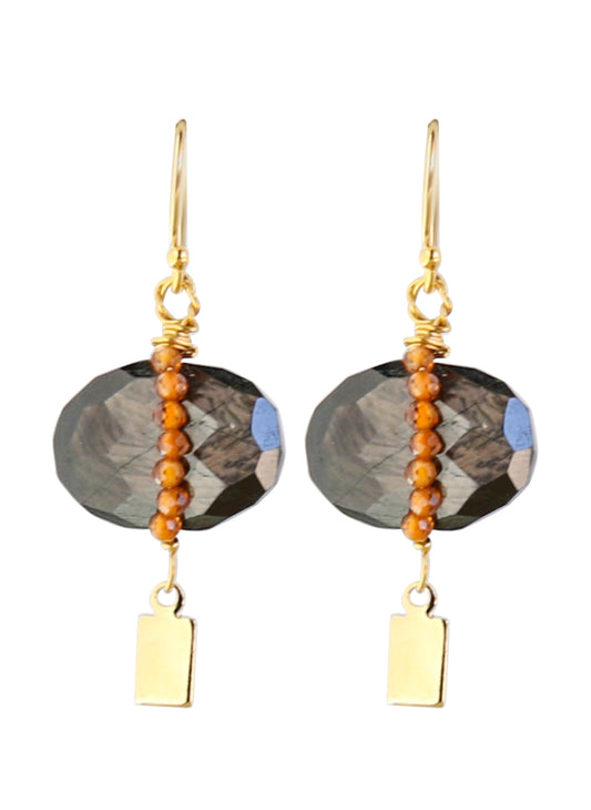 Solo Earrings in Black Spinel